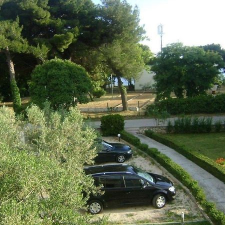 Apartments Darko - 30 M From Beach Sukošan Esterno foto